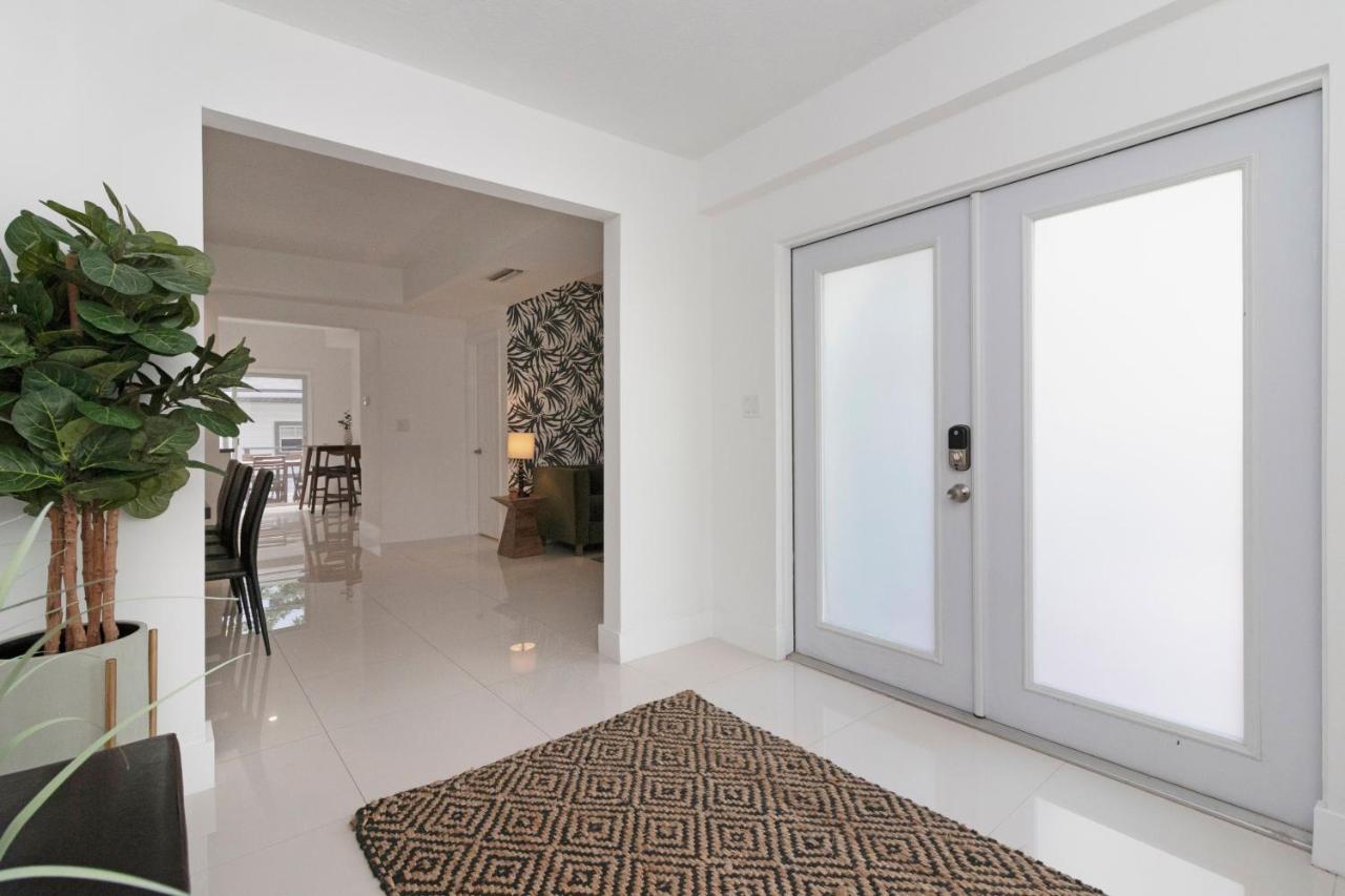 Roami At Downtown Retreat Villa Miami Bagian luar foto