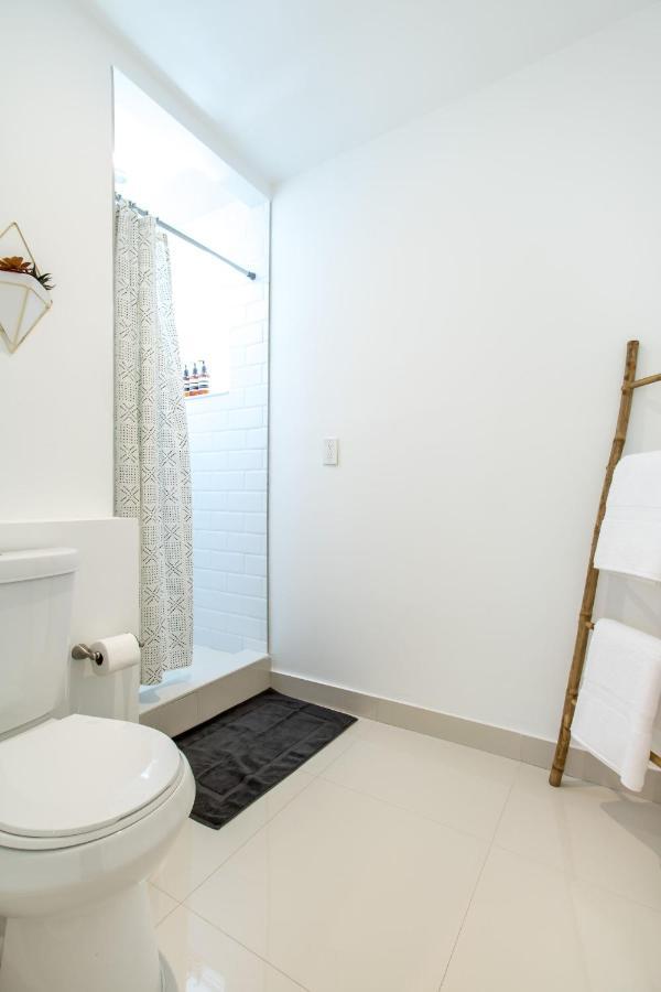 Roami At Downtown Retreat Villa Miami Bagian luar foto